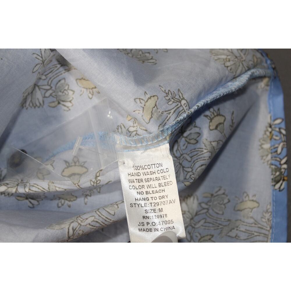 Entro Blue Printed Puff Sleeve Top Size Medium Flora V Neck - Picture 5 of 6